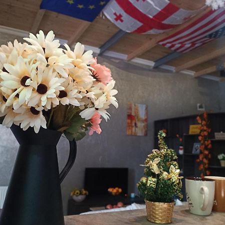 Chase Dream Hostel追梦空间 Batoumi Extérieur photo